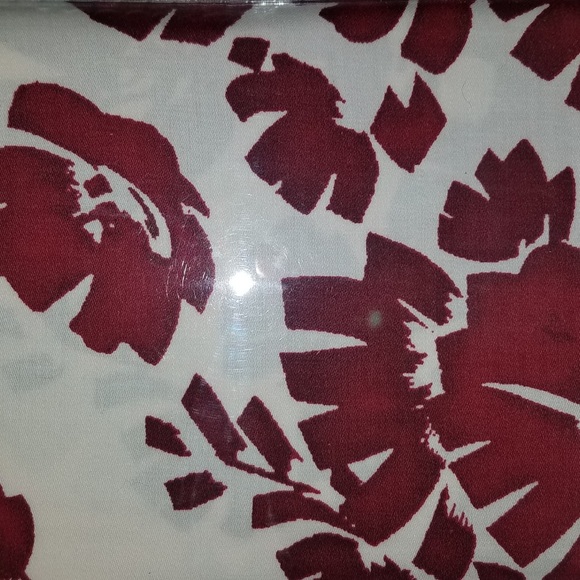 DKNY shower curtain - Picture 3 of 3